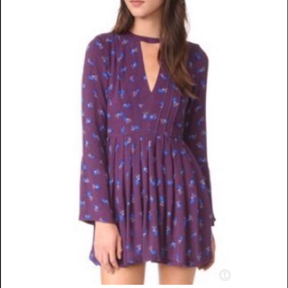 Free People Women’s dress Category, Purple w/ flowers; keyhole Dress in Size 4